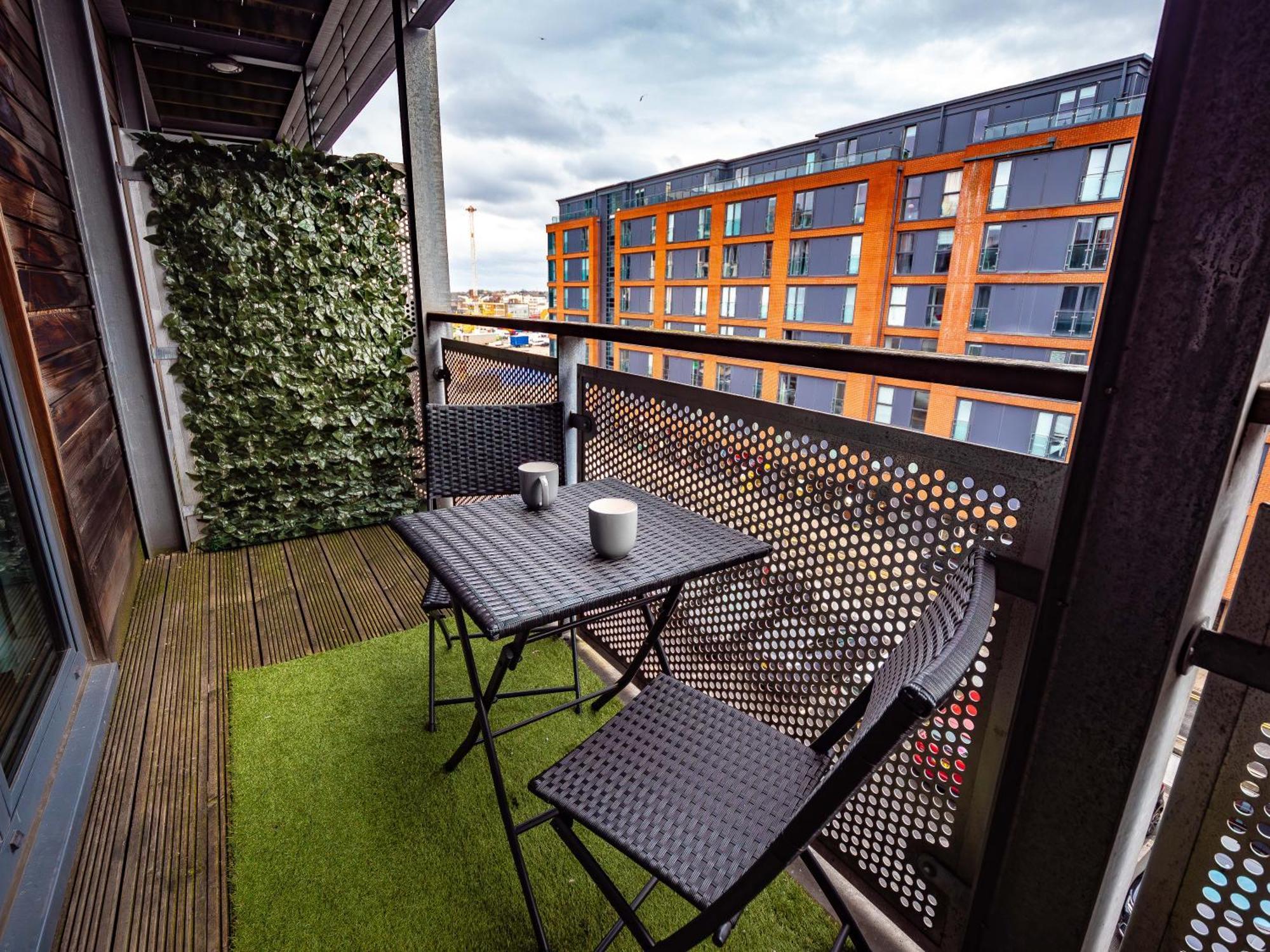 Amazing New Arcadian Centre - 1Bdr - Balcony & Parking Apartment Birmingham Exterior photo